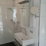 شقة Am